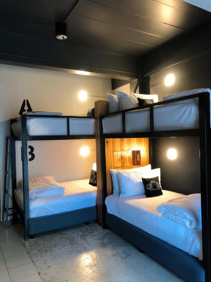 Blu Monkey Hub & Hotel Surat Thani Zewnętrze zdjęcie